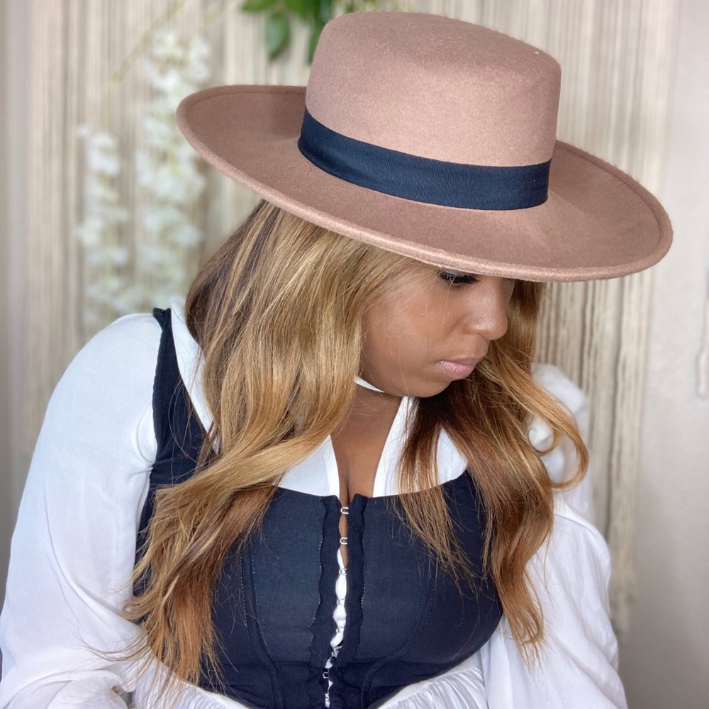 Wide rim Fedora
